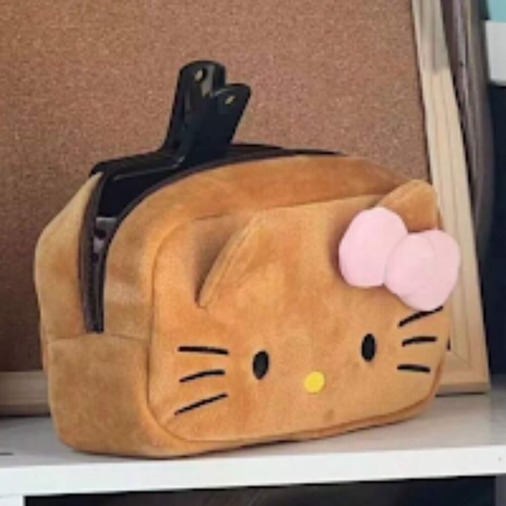 Adorable Hello Kitty Makeup Bag~ Plush~ Brown (H15)